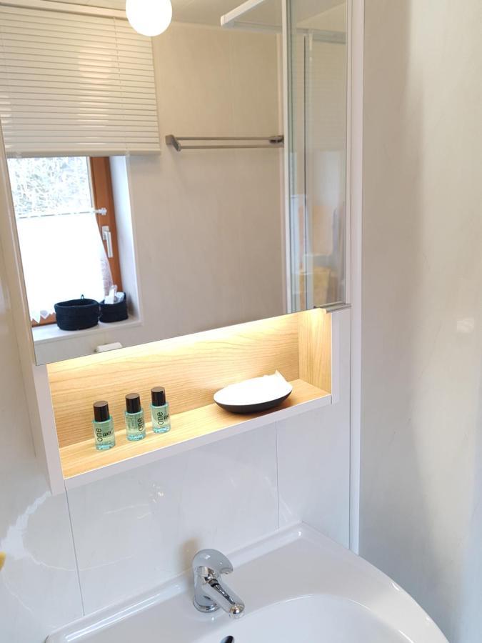 Wohnung Mit Balkon In Velden - Appartment Berge Bytilly フェルデン・アム・ヴェルターゼー エクステリア 写真