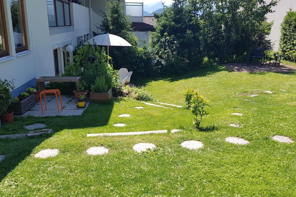 Wohnung Mit Balkon In Velden - Appartment Berge Bytilly フェルデン・アム・ヴェルターゼー エクステリア 写真